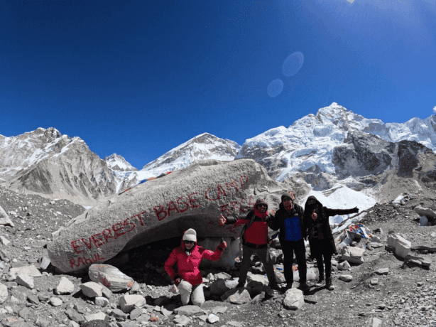 Why Everest & Manaslu Should Be on Your Bucket List